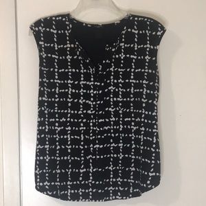 Ann Taylor black and white summer blouse